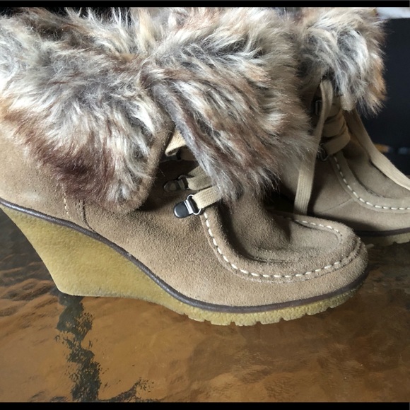 Like new Aldo wedges - Picture 2 of 2